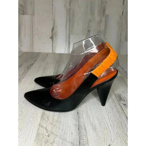 Prada Women's Strappy Stiletto Heels Black Leather Size 7.5 Formal - Picture 5 of 10